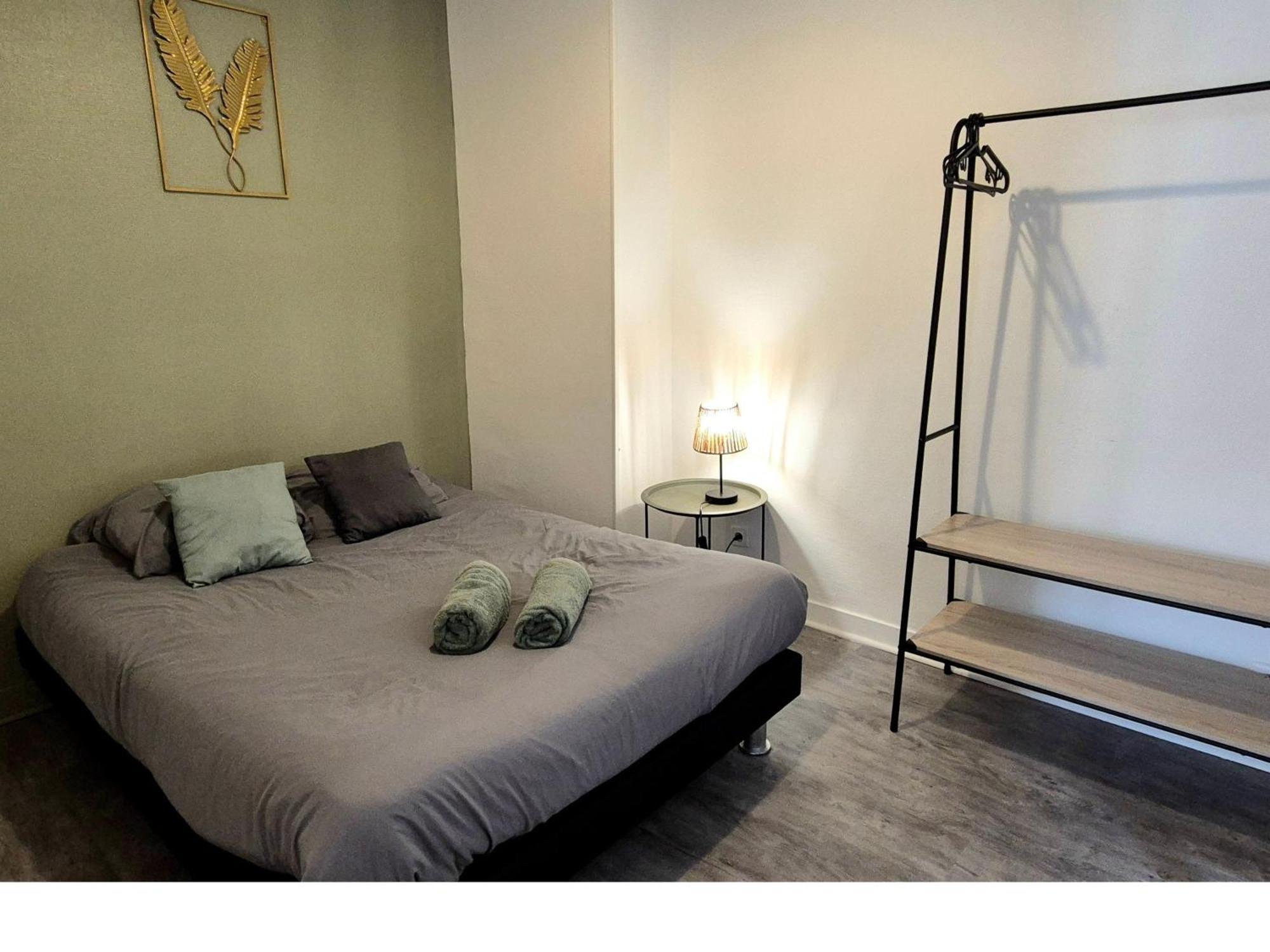 Verdant Oasis - Proche Du Centre - Wifi Gratuit - Parking A Proximite Lourdes Exterior foto